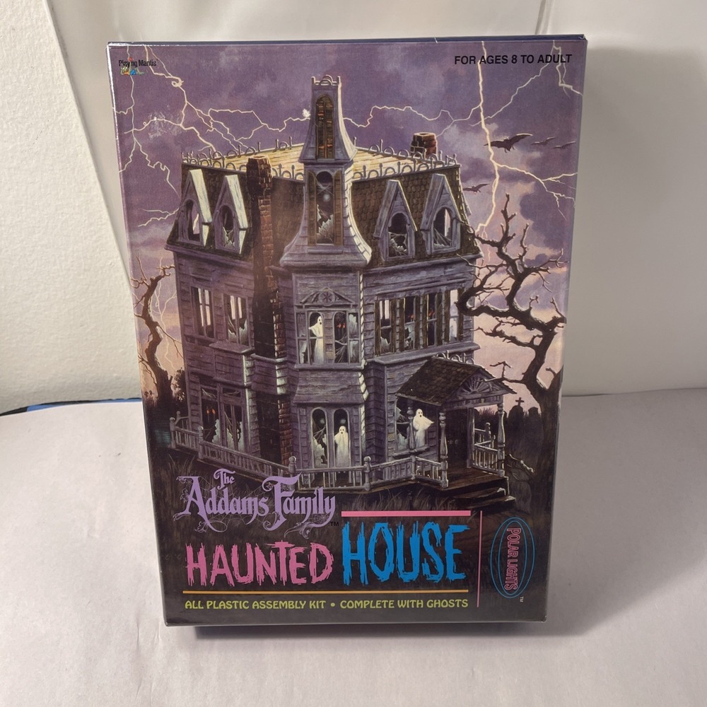 Polar Lights The Addams Family Haunted House with Ghosts Model Kit 5001 New - Picture 12 of 12